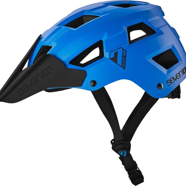 7IDP M5 HELMET