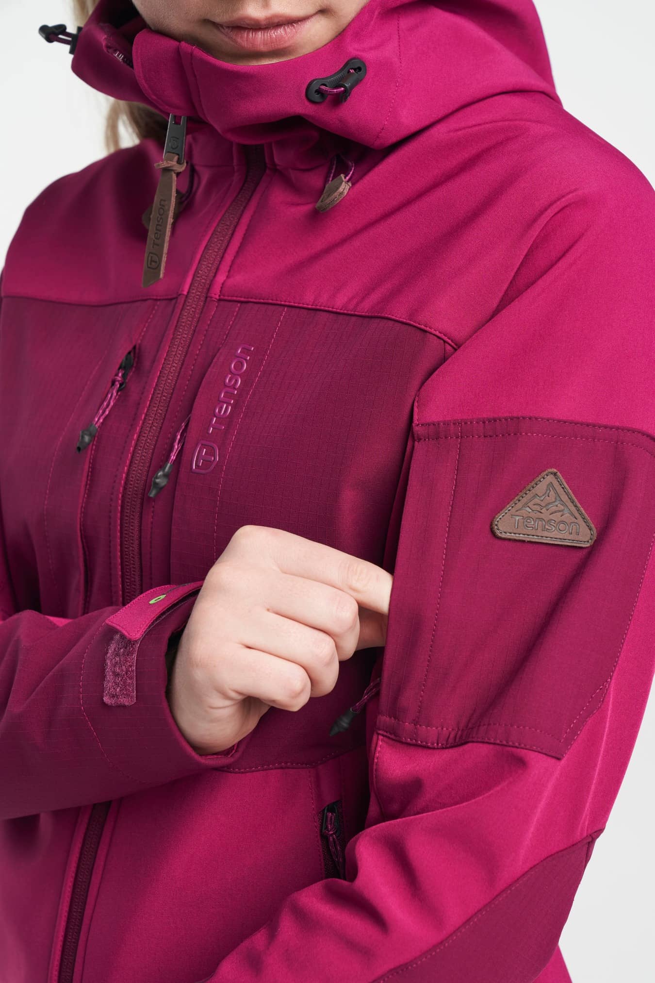 Himalaya ženska softshell jakna Dark Fuchsia – detajl
