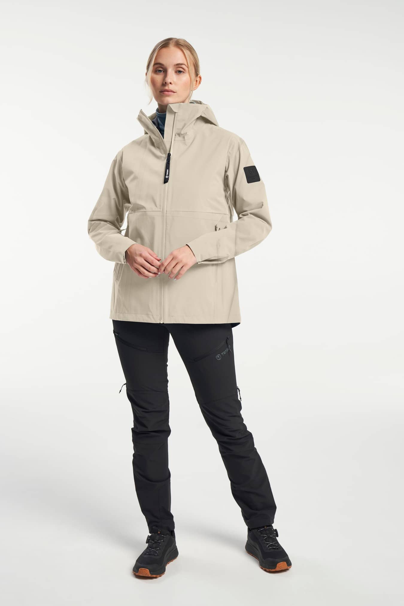 Tenson Misty Shell ženska jakna Light Beige celotna figura