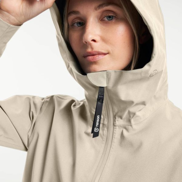 Tenson Misty Shell ženska jakna Light Beige detajl kapuce