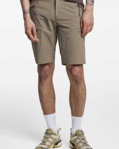 46018630-748_Noun_Flex_Shorts_M_front_InstaPost